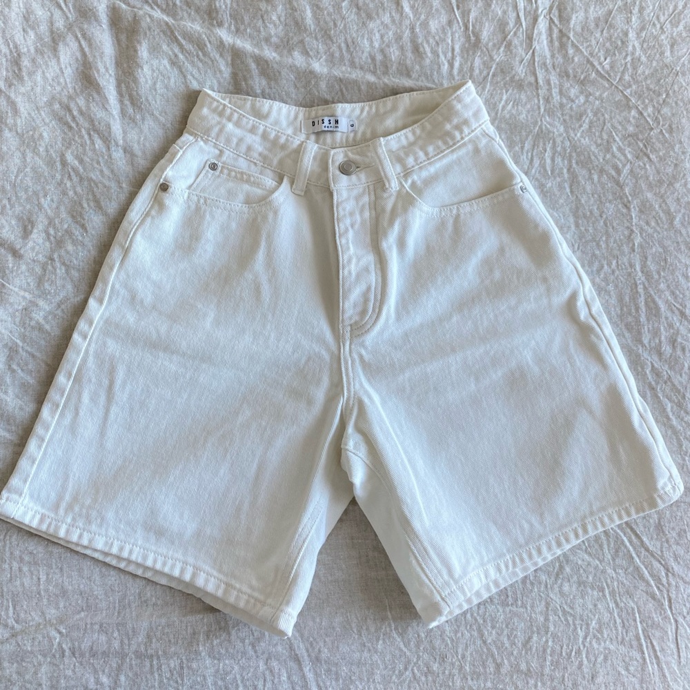 DISSH High-Waist White Denim Shorts